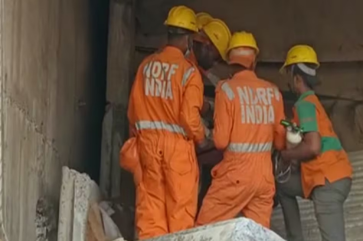 Sehore borewell rescue : 40 घंटे पहले ही हो गई थी सृष्टि की मौत, प्रभारी कलेक्टर बोले- बॉडी बहुत डिकॉम्पोज्ड हालात में मिली, इधर, खेत मालिक पहुंचा सलाखों के पीछे