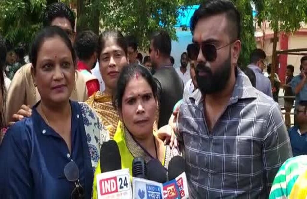 Congress's Meena Sahu defeated BJP's Sangeeta Lalit Dewangan by 21 votes