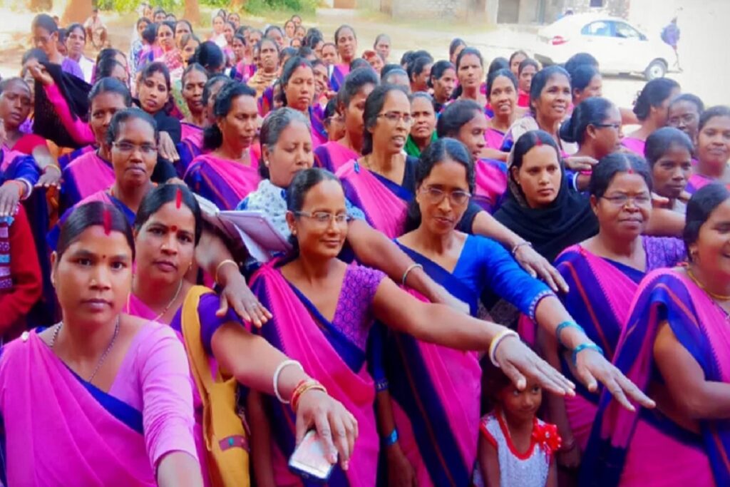 Aanganbadi karykartaao ka 3 hajar rupaye badha mandey