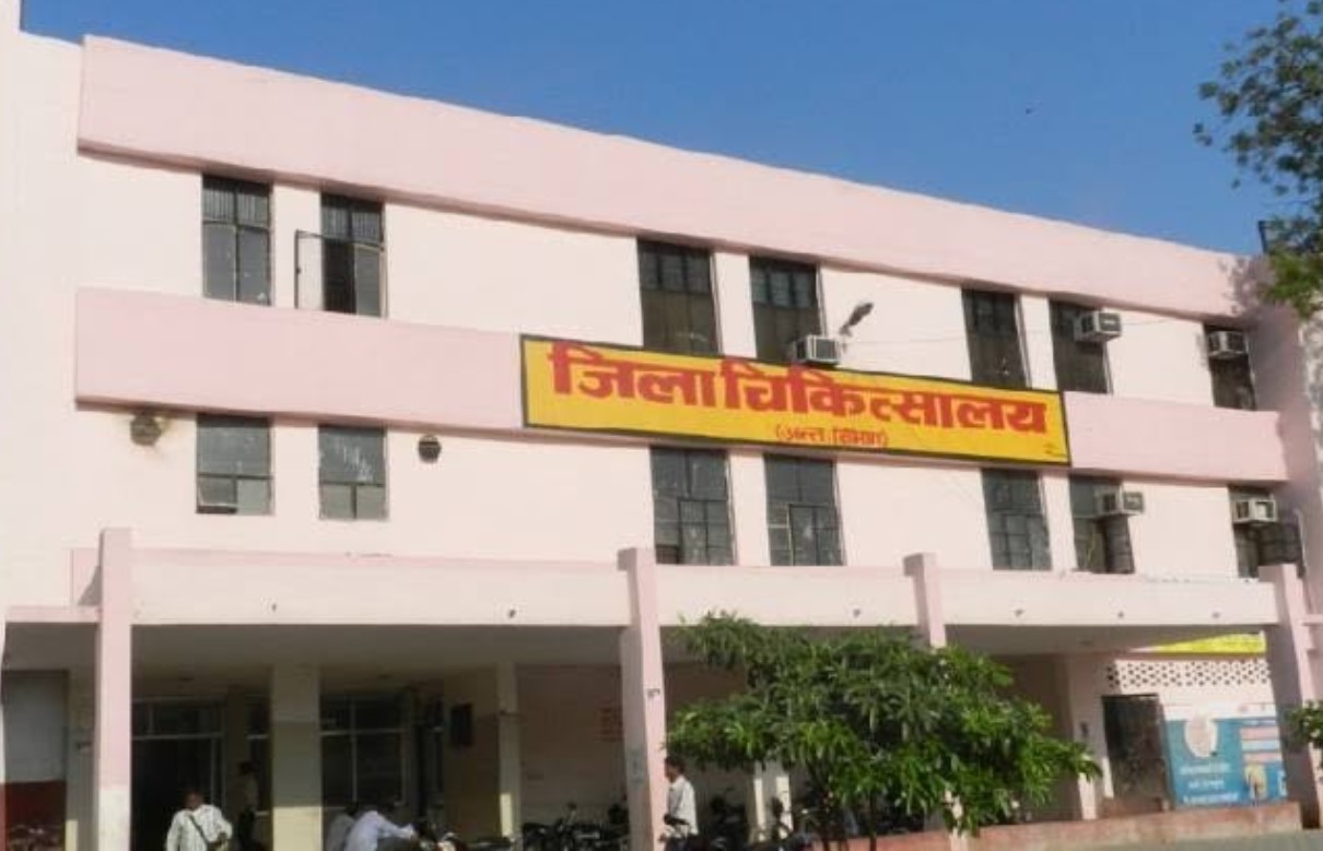 ​जिला अस्पताल में तीन दिन के भीतर 50 से अधिक लोगों की मौत, डॉक्टर अभी तक नहीं बता पाए क्यों थमी मरीजों की सांसें