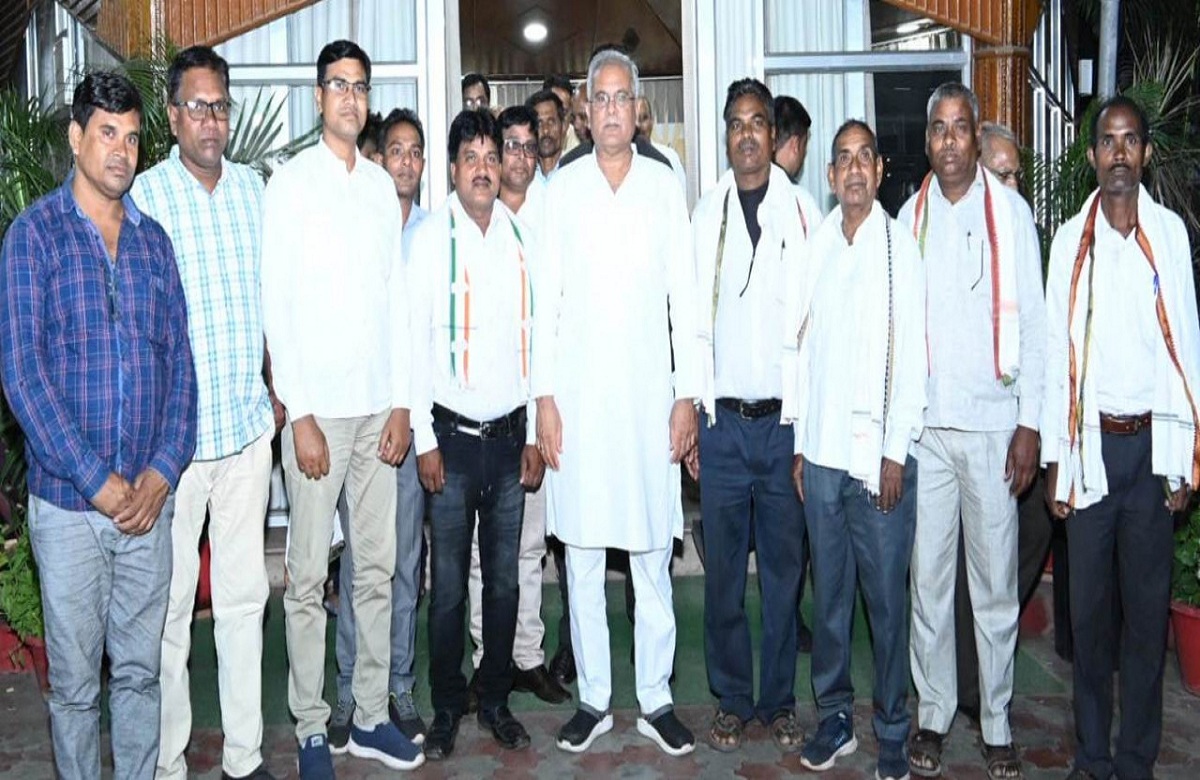 CM: सीएम भूपेश बघेल से अलग-अलग समाज के प्रतिनिधिमंडलों की भेंट, प्रदेश स्तरीय सम्मेलन में शामिल होने मिला आमंत्रण