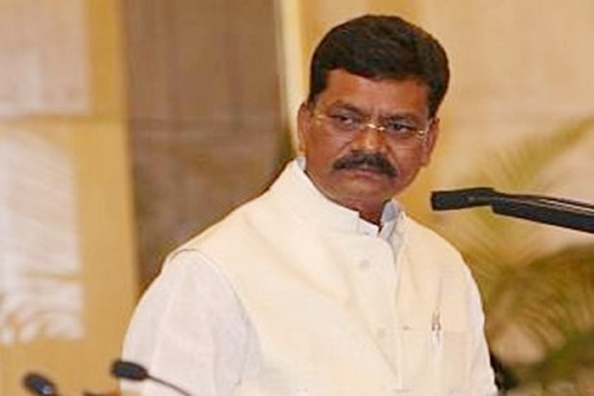 अब डॉ महंत ने BJP पर साधा निशाना, कहा ‘छत्तीसगढ़ के लोगों को भड़काने और बहकाने आ रहे है केंद्रीय नेता’