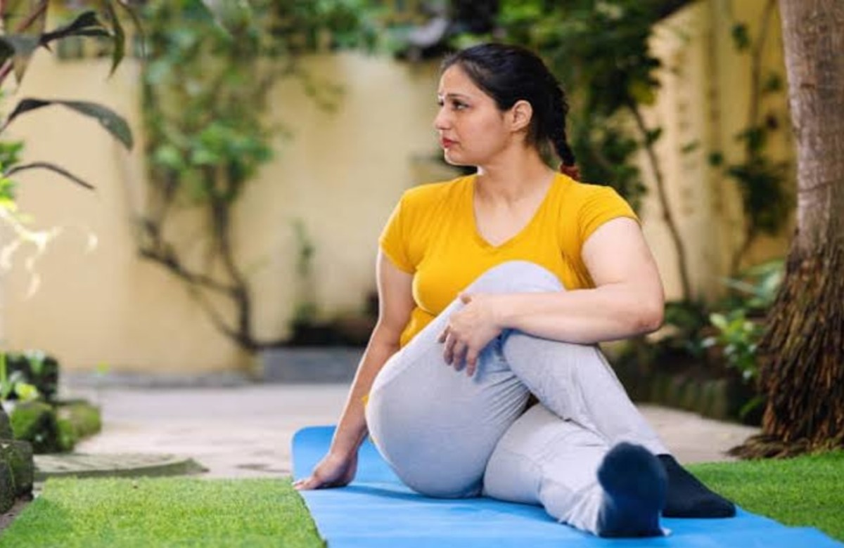इन 5 योगासन से आसानी से कम हो जाएगा आपका अनचाहा वजन, नहीं करनी पड़ेगी डायटिंग