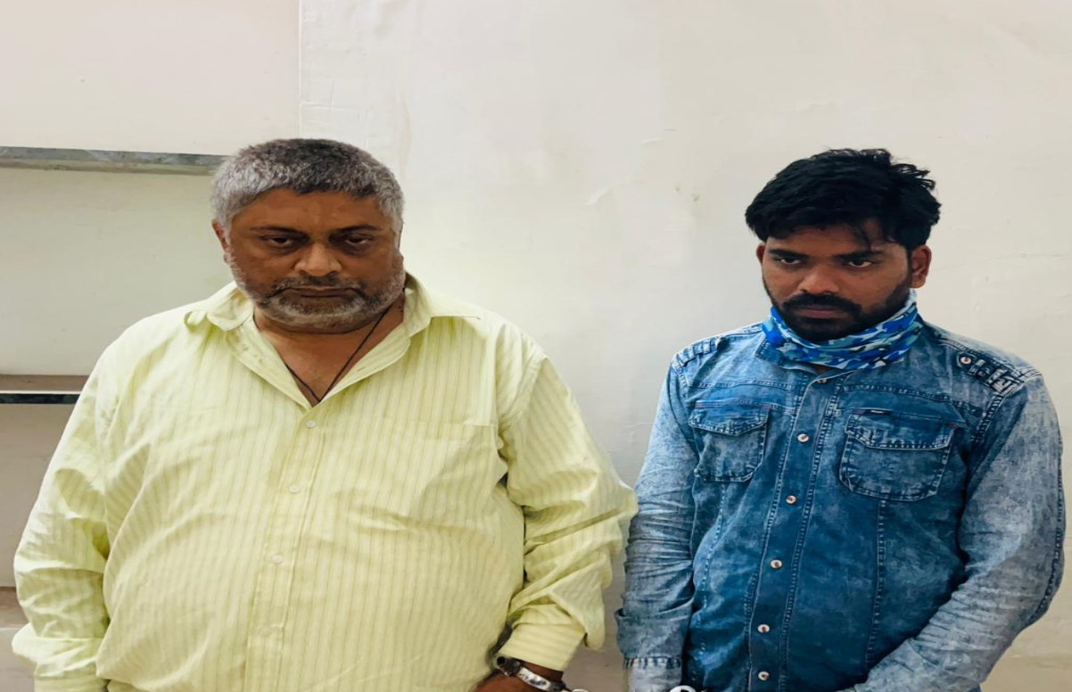 कुछ नहीं कर पाएंगे ED वाले…बस पैसे खर्च करो…हम हैं न…ED का इतना खौफ? कार्रवाई से बचने के लिए छत्तीसगढ़ के अफसर लुटा बैठे लाखों रुपए