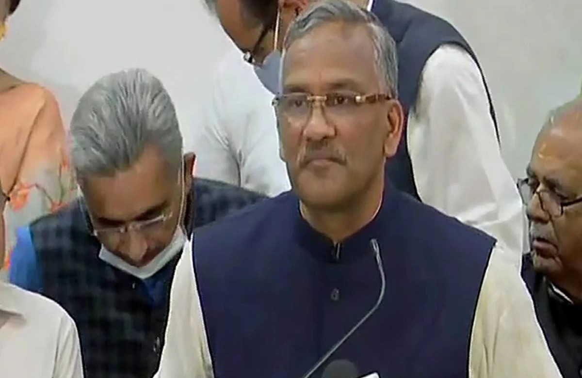 पूर्व सीएम के गोडसे को लेकर दिया विवादित बयान, उत्तराखंड में बीजेपी-कांग्रेस में छिड़ी रार