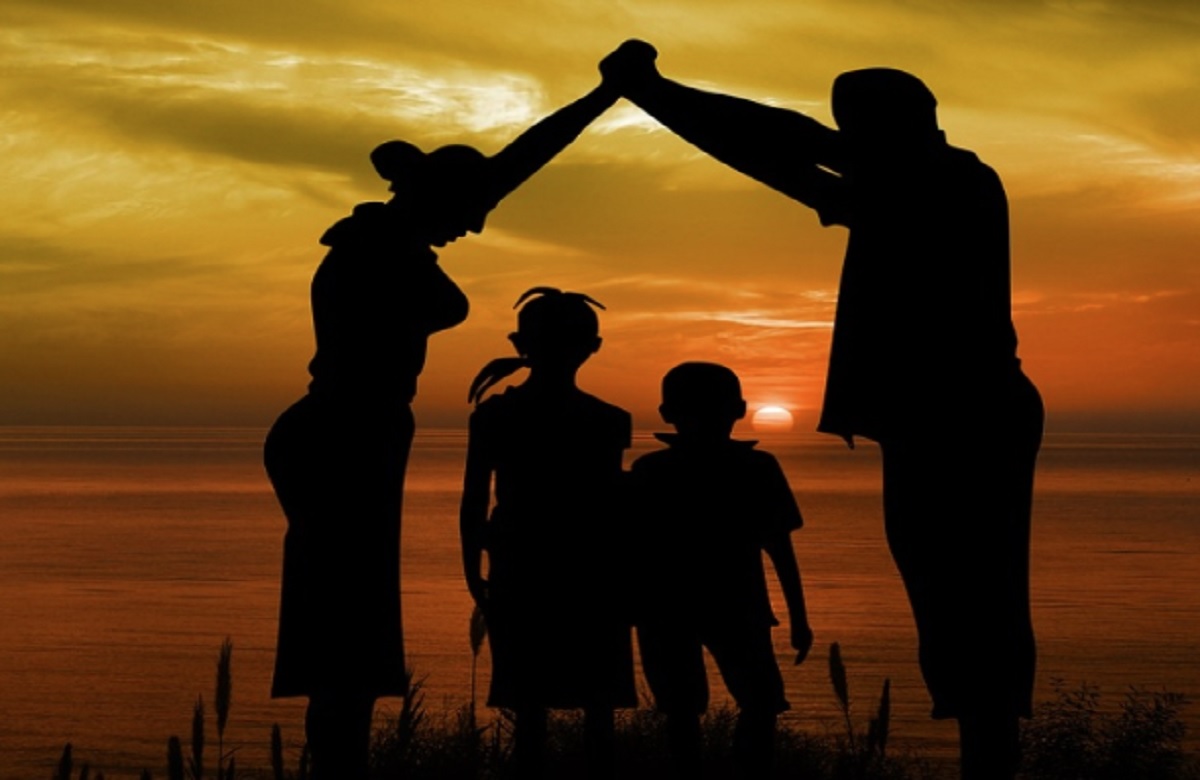 Global Day of Parents 2023: जानिए क्यों मनाया जाता है विश्व माता-पिता दिवस, जानें इसका इतिहास