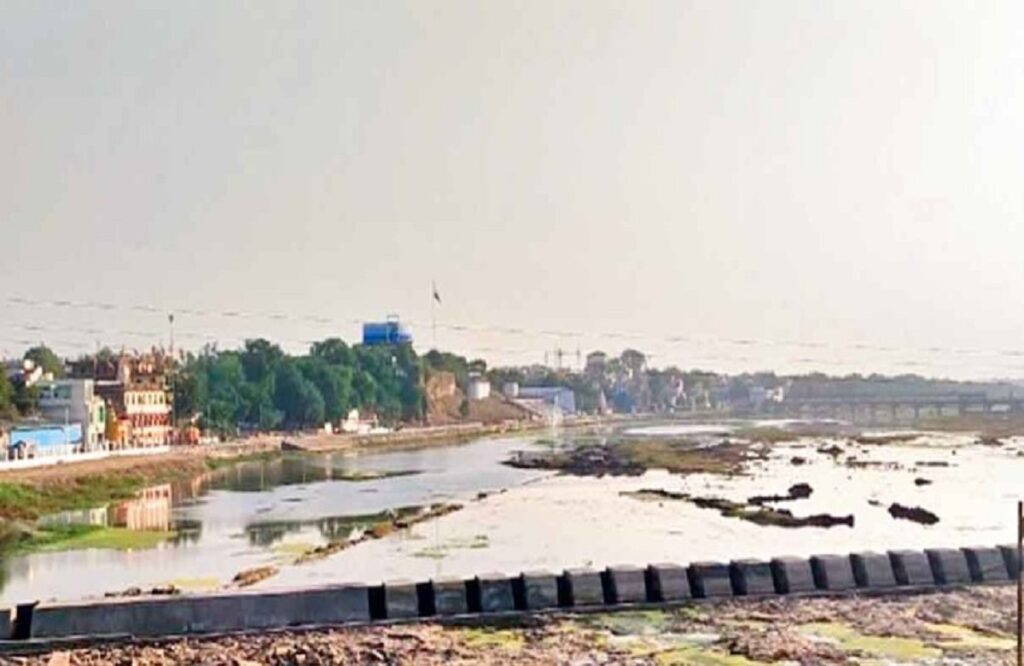Life-giving Kunda river turned into puddles