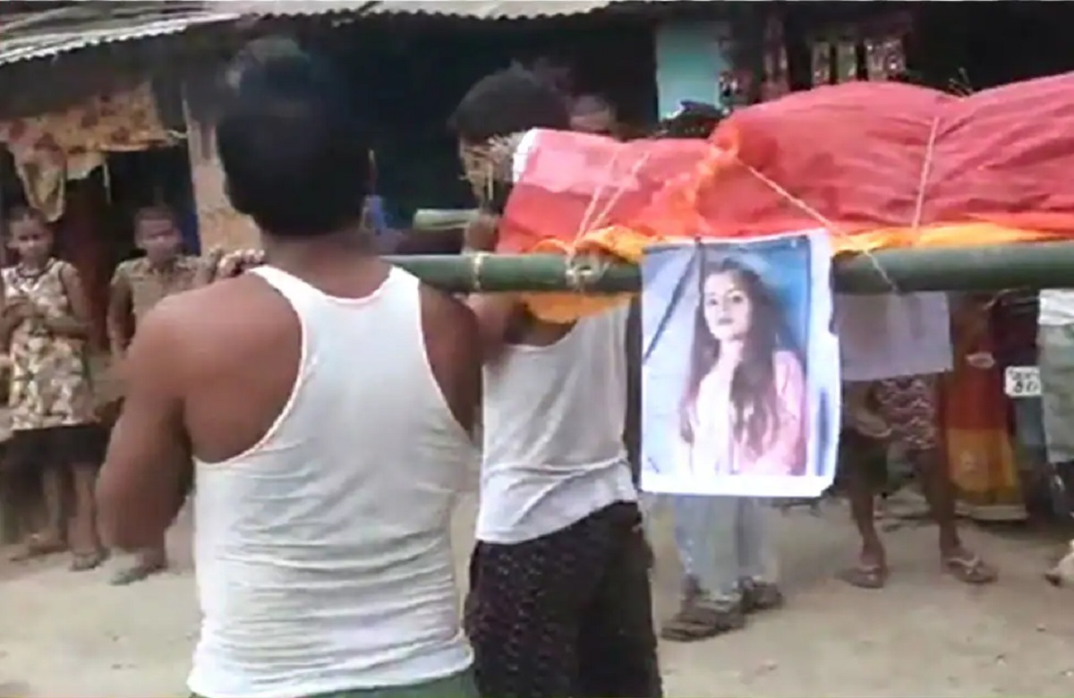 शादी से ठीक पहले प्रेमी संग भागी बहन, आहत भाई ने पुतला बनाकर कर दिया अंतिम संस्कार