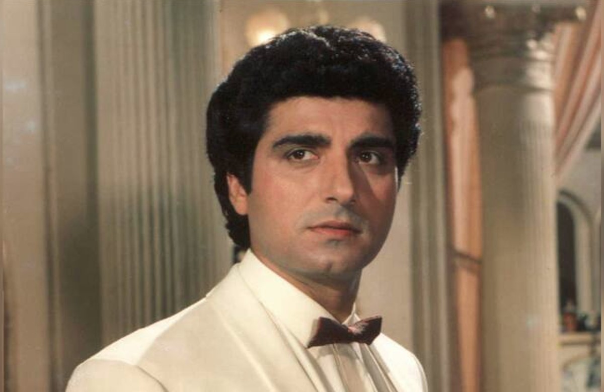 100 रुपए लेकर एक्टर बनने पहुंचे मुंबई, स्कूटर बेच चलाया काम, जानें इस एक्टर का बॉलीबुड से राजनीति तक का सफर