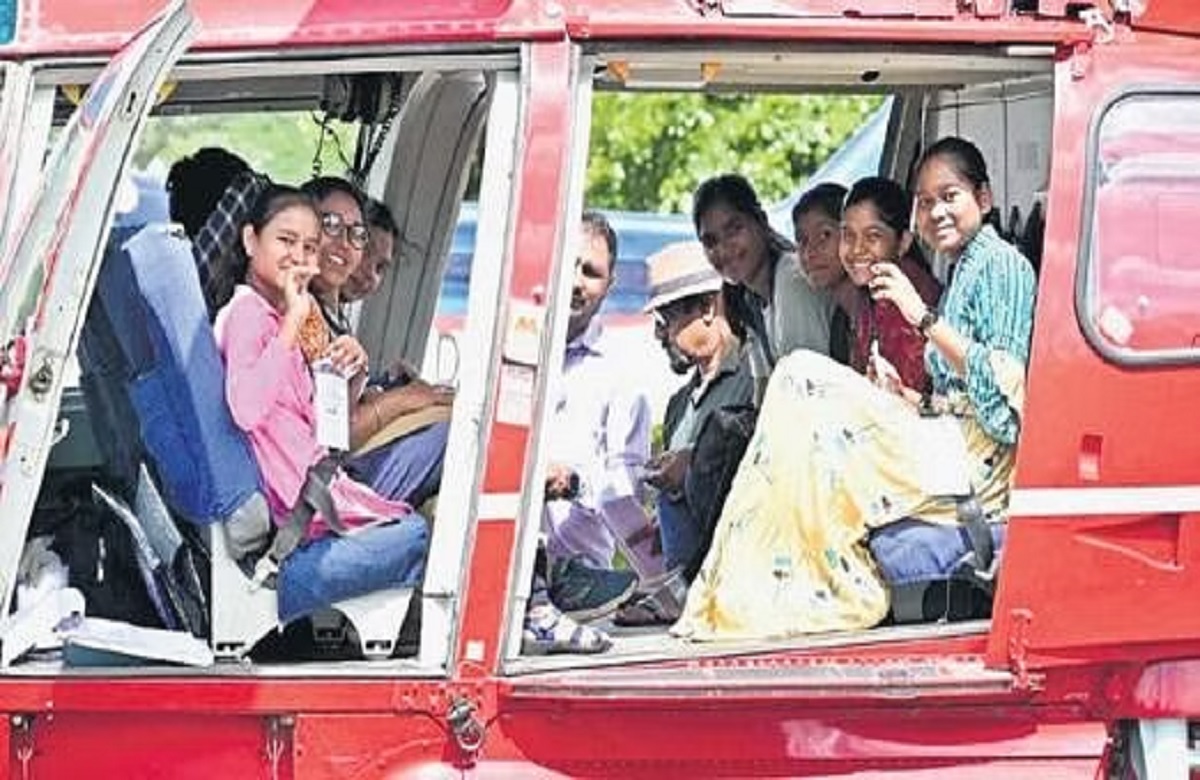 प्रदेश के Toppers कल भरेंगे सपनो की उड़ान, भूपेश सरकार कराएगी हेलीकॉप्टर की सैर, शिक्षा मंत्री भी होंगे साथ