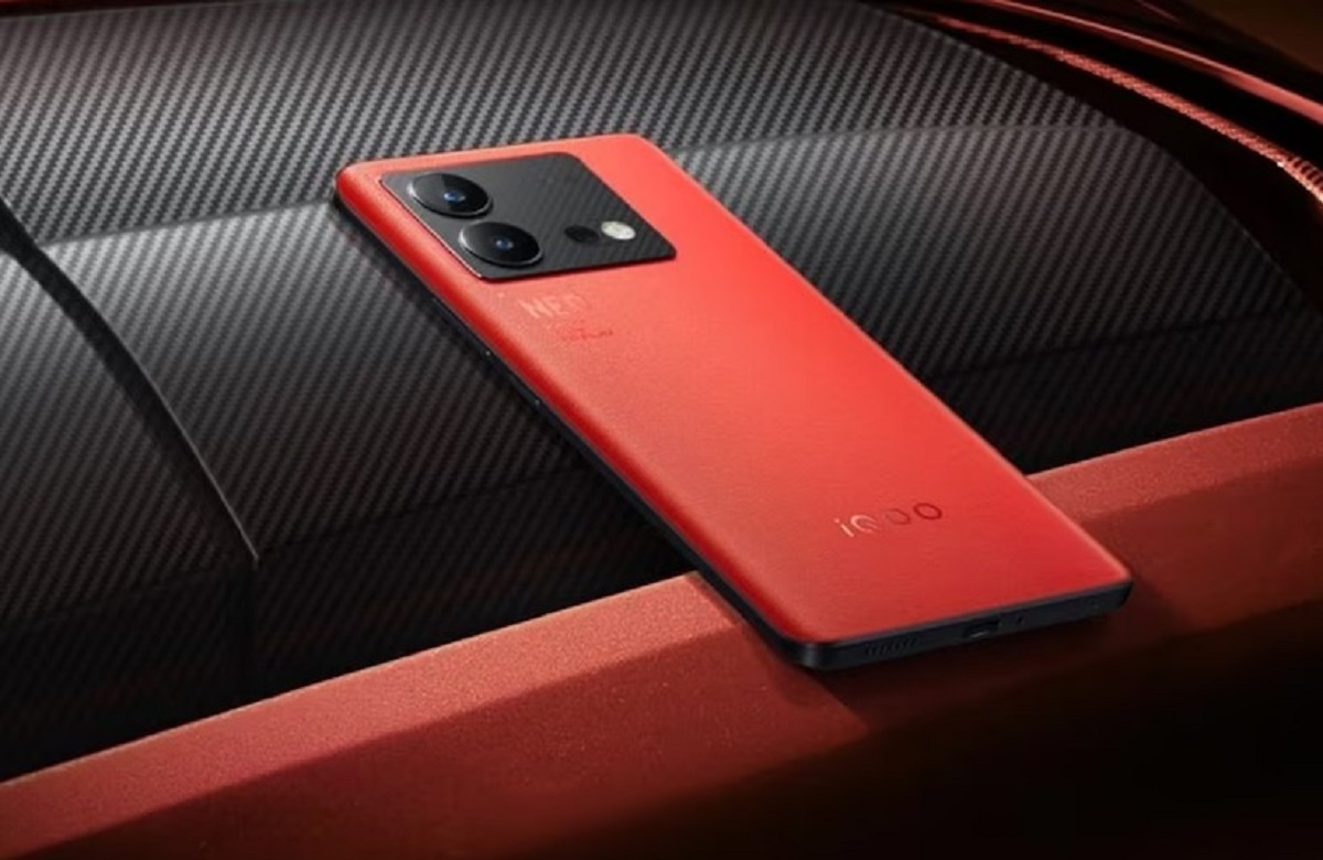 दस्तक देने को तैयार iQOO का जबरदस्त 5G स्मार्टफोन, 144Hz डिस्प्ले के साथ मिलेगा और भी बहुत कुछ…