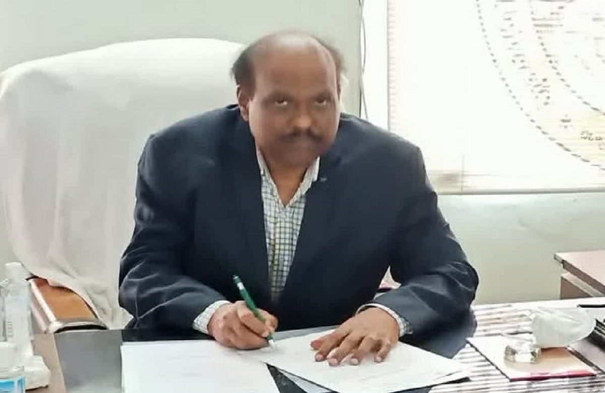 रिश्वत लेते पकड़ा गया इस यूनिवर्सिटी का कुलपति, घर की आलमारी से बरामद हुए 50 हजार रुपये नकद