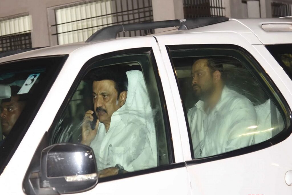 MK Stalin without Seat belt in Patna