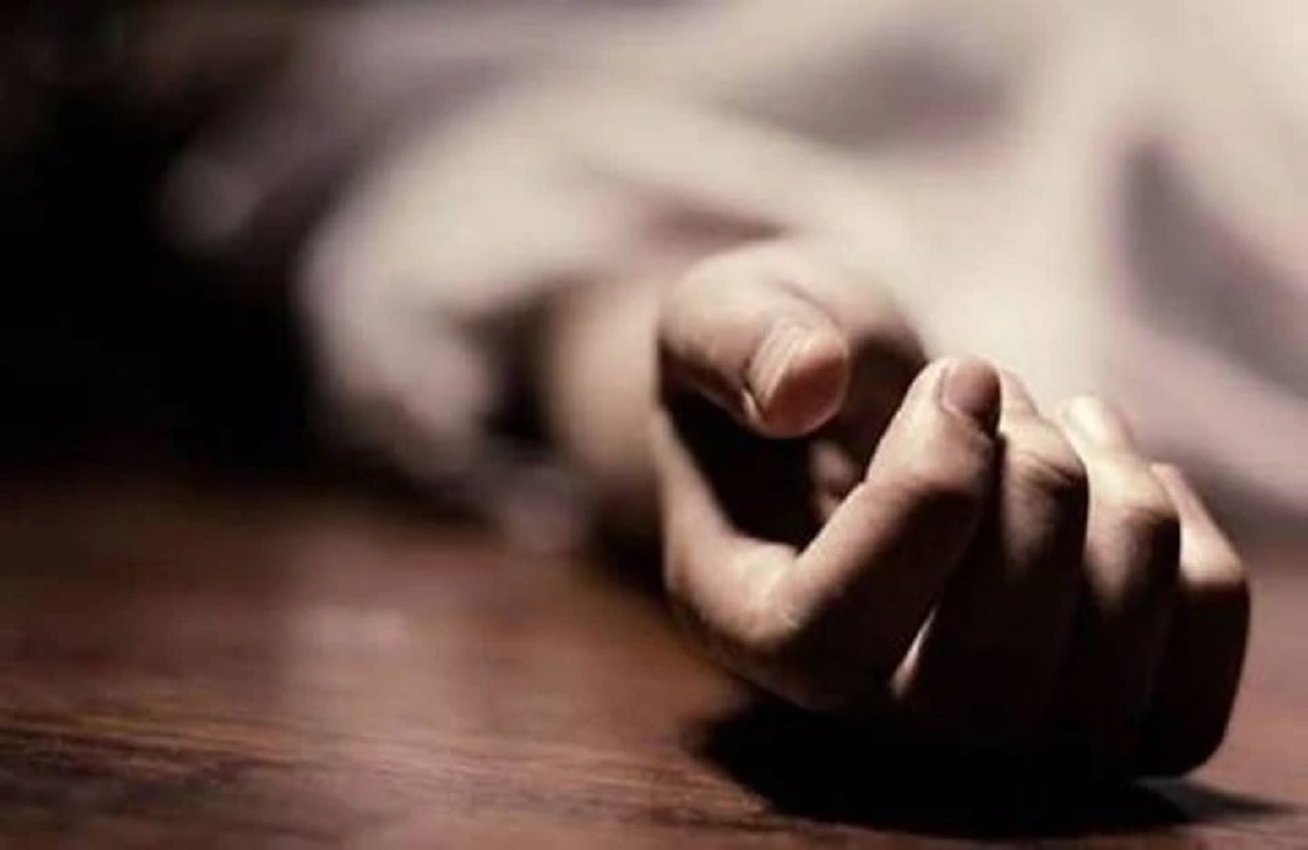 खड़े ट्रक से टकराया वाहन, पलक झपकते ही बिछ गईं सात लाशें