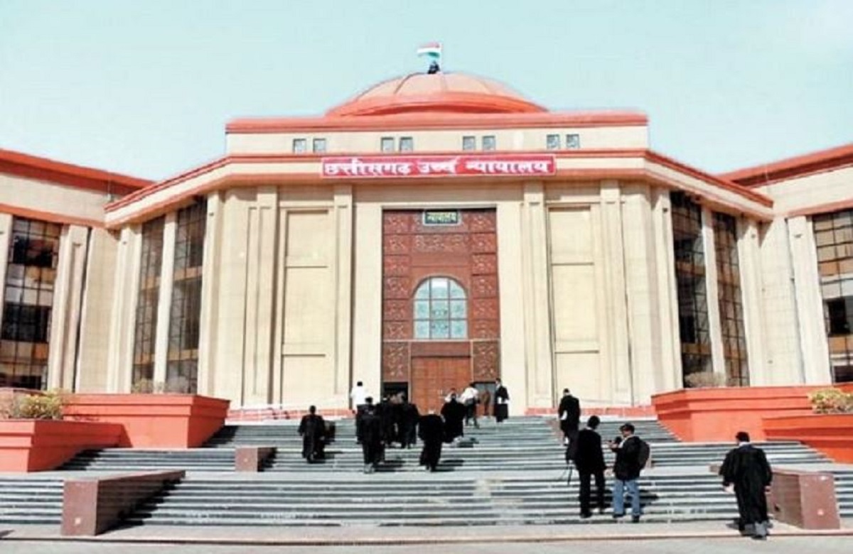 प्रदेश के सभी बाल गृह और आश्रमों की जांच के निर्देश, कांकेर में बच्ची से मारपीट के मामले में हाइकोर्ट के जस्टिस गौतम भादुड़ी ने लिया संज्ञान