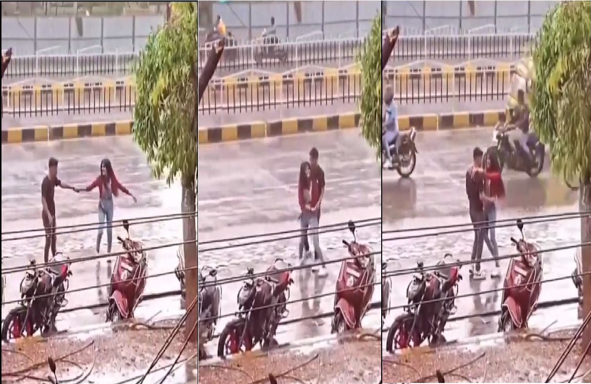 इंदौर में तो ग़ज़ब ही हो रिया है… भैया, बीच सड़क पानी में भीगते हुए कपल का डांस वायरल