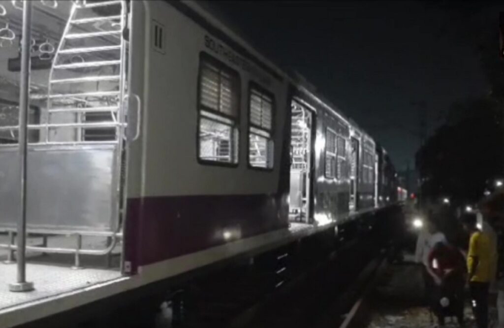 local train derail in west bengal