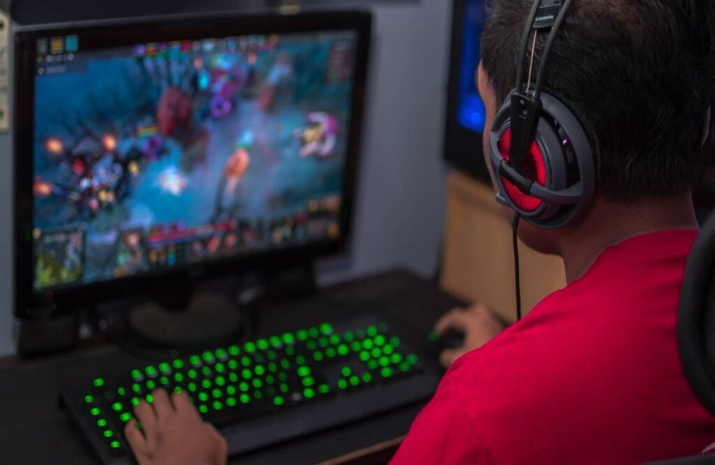 Online gaming will attract 28 percent GST