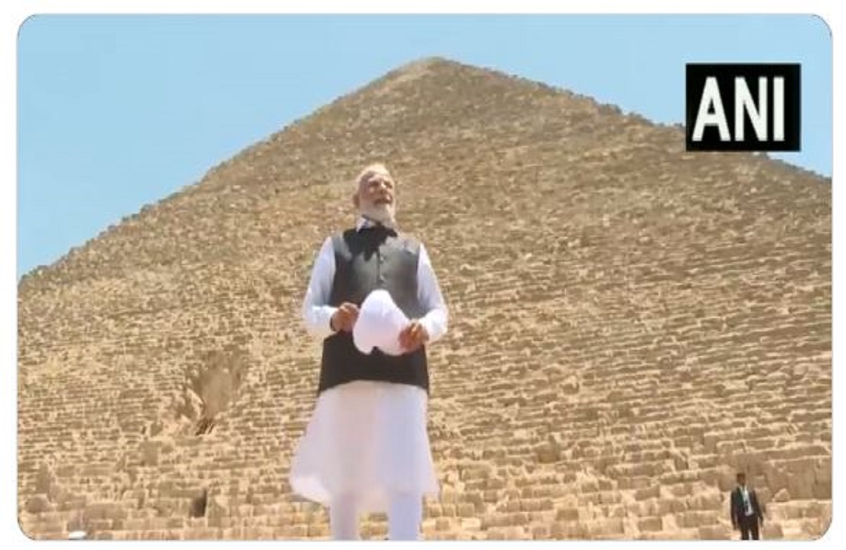 प्रधानमंत्री मोदी काहिरा में गीजा के पिरामिड देखने पहुंचे, दुनिया के सात अजूबों में शामिल हैं ये पिरामिड