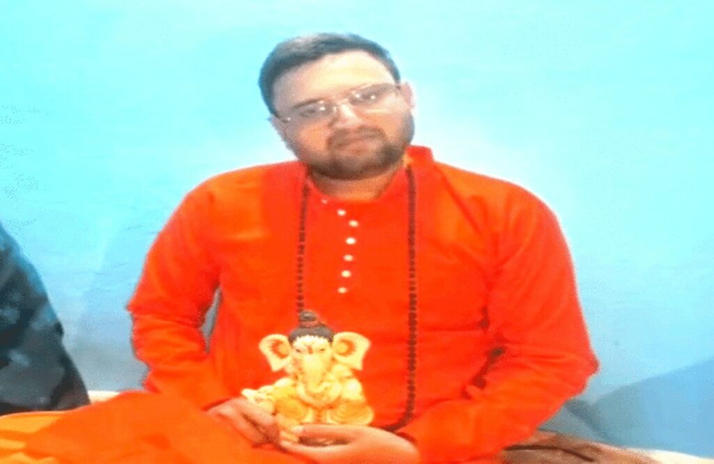 Saffron-clad Muslim man wants to adopt Sanatan Dharma