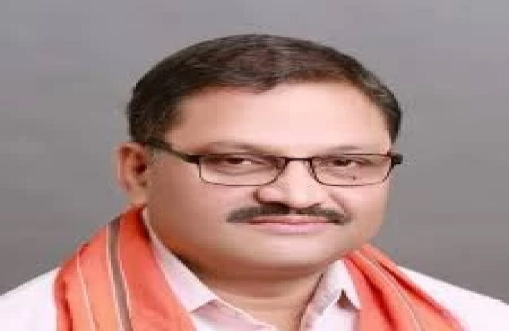 Statement of BJP MP Santosh Pandey on unemployment allowances