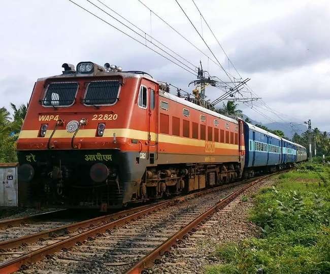 ट्रेनों पर चक्रवाती तूफान बिपरजॉय का असर, छत्तीसगढ़ से गुजरने वाली इन गाड़ियों को किया गया रद्द, यहां देखें सूची