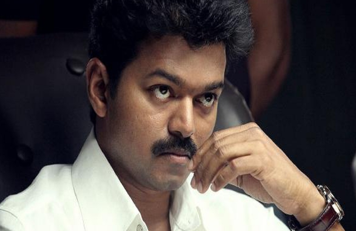 कमल हासन और राजेश खन्ना की तरह राजनीति में एंट्री मार सकते है थलापति विजय…