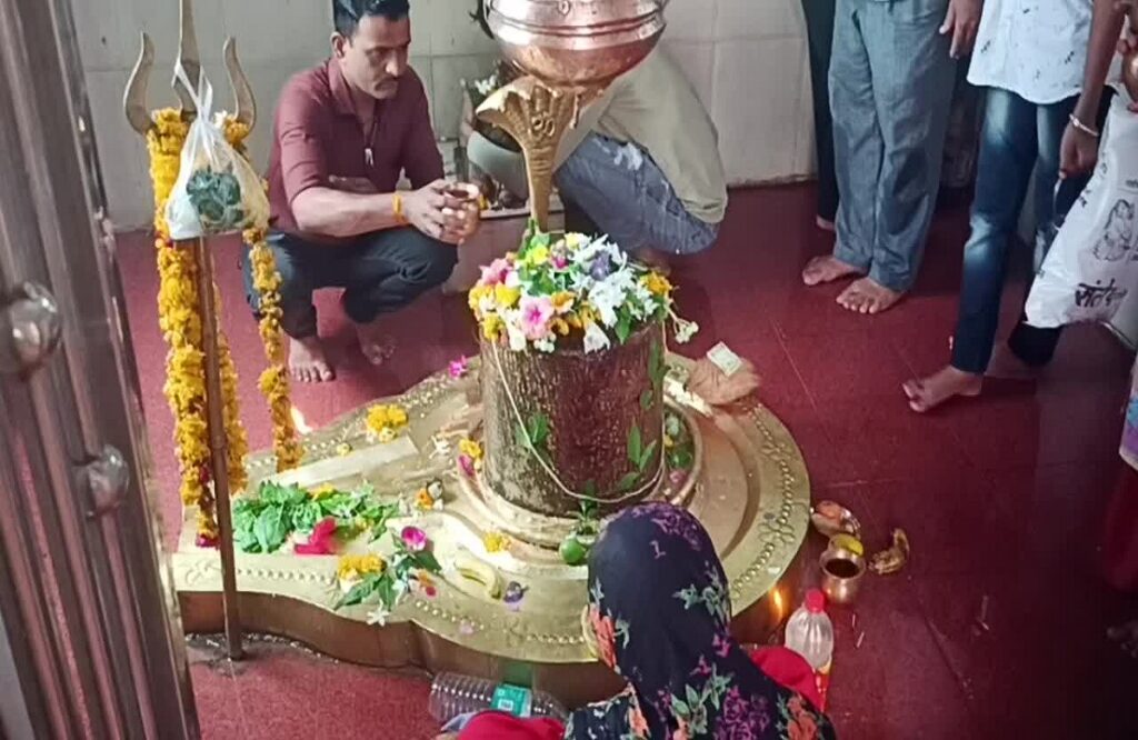 1008 Shivling is present in a single Shivling in the Shiva temple of Sehore