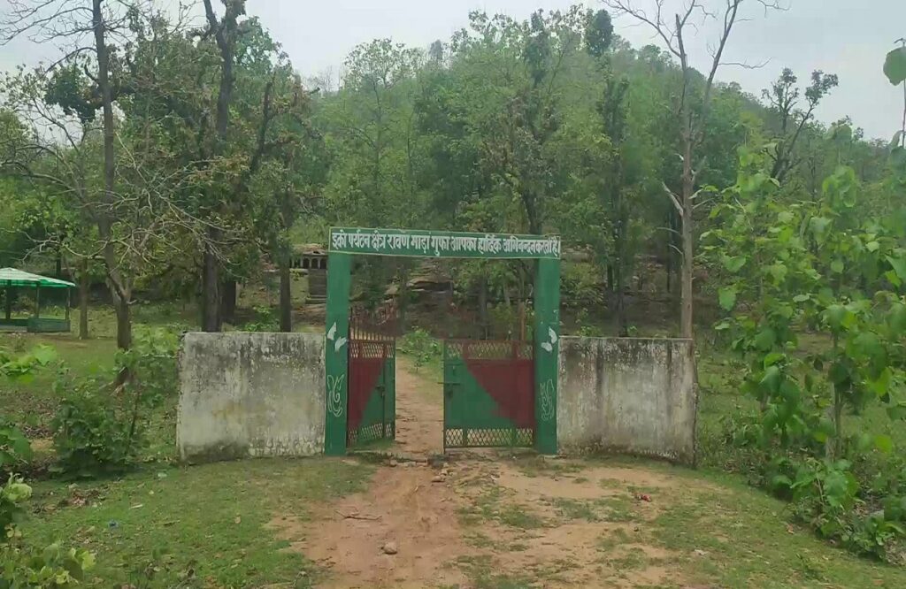 Ravana used to worship Lord Shiva by staying in Mada caves of Singrauli