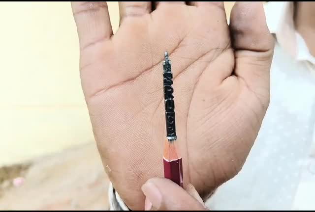 Dhamtari News: भारत का तीसरा मून ’चंद्रयान-3’आज होगा लॅान्च, पेंसिल की नोंक पर उकेरी चंद्रयान की 10 मिली मीटर की आकृति