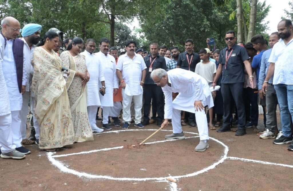 Political game player Bhupesh Kaka played 'Gilli Danda'