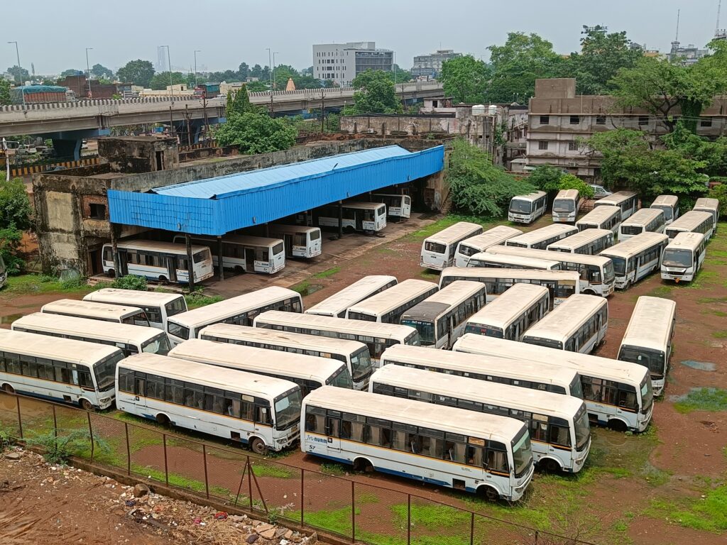 Public transport buses become junk in Bhilai