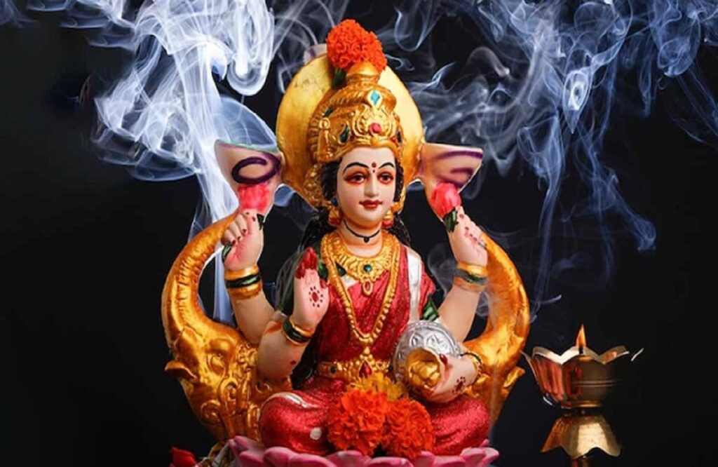 Worship Goddess Lakshmi during Kamika Ekadashi vrat