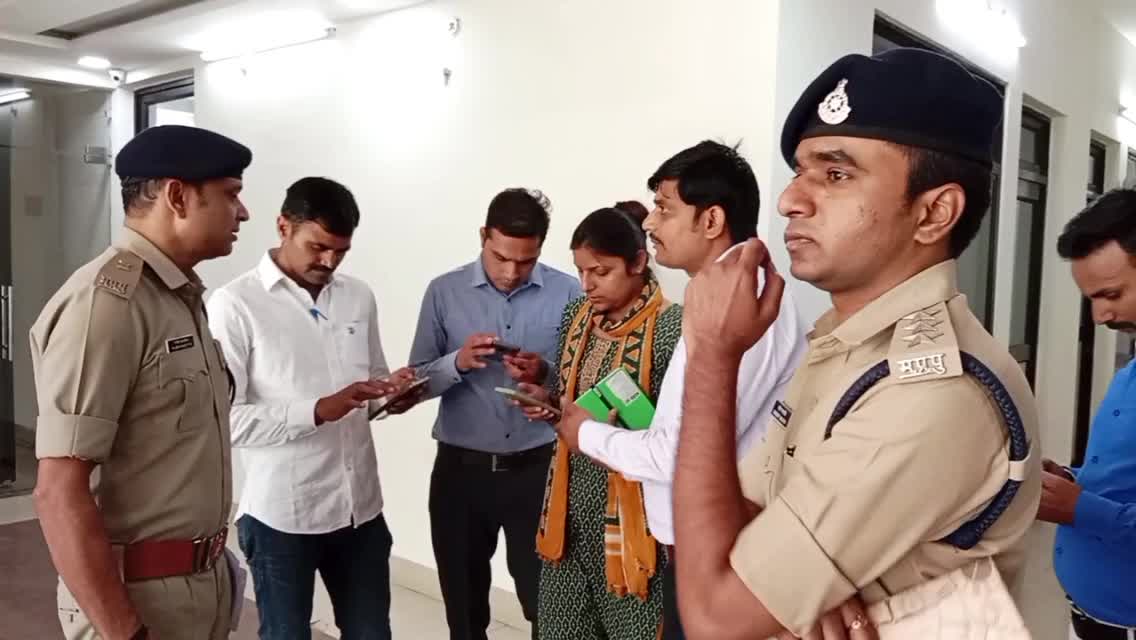 Gwalior News: फिल्मी स्टाइल में बदमाशों ने पिस्टल अड़ाकर दिनदहाड़े किया डॉक्टर का अपहरण, उसके ही कार में बंधक बनाकर की पैसो की मांग