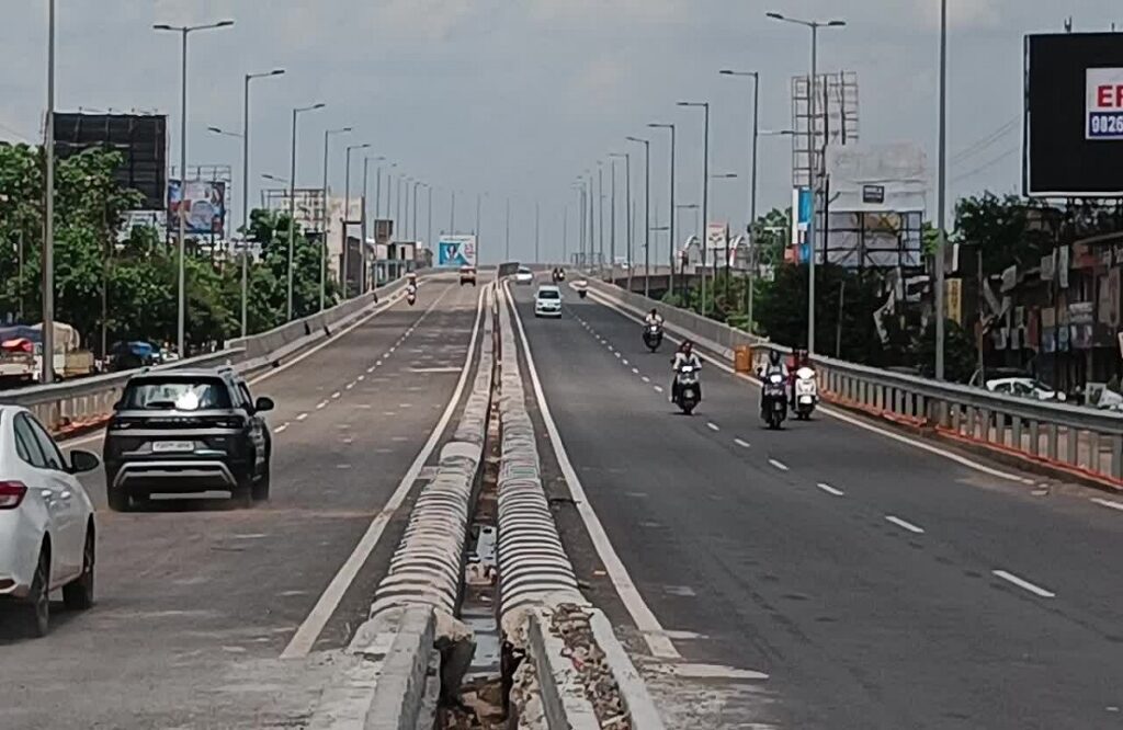 Chhattisgarh's first cross flyover opened on both sides