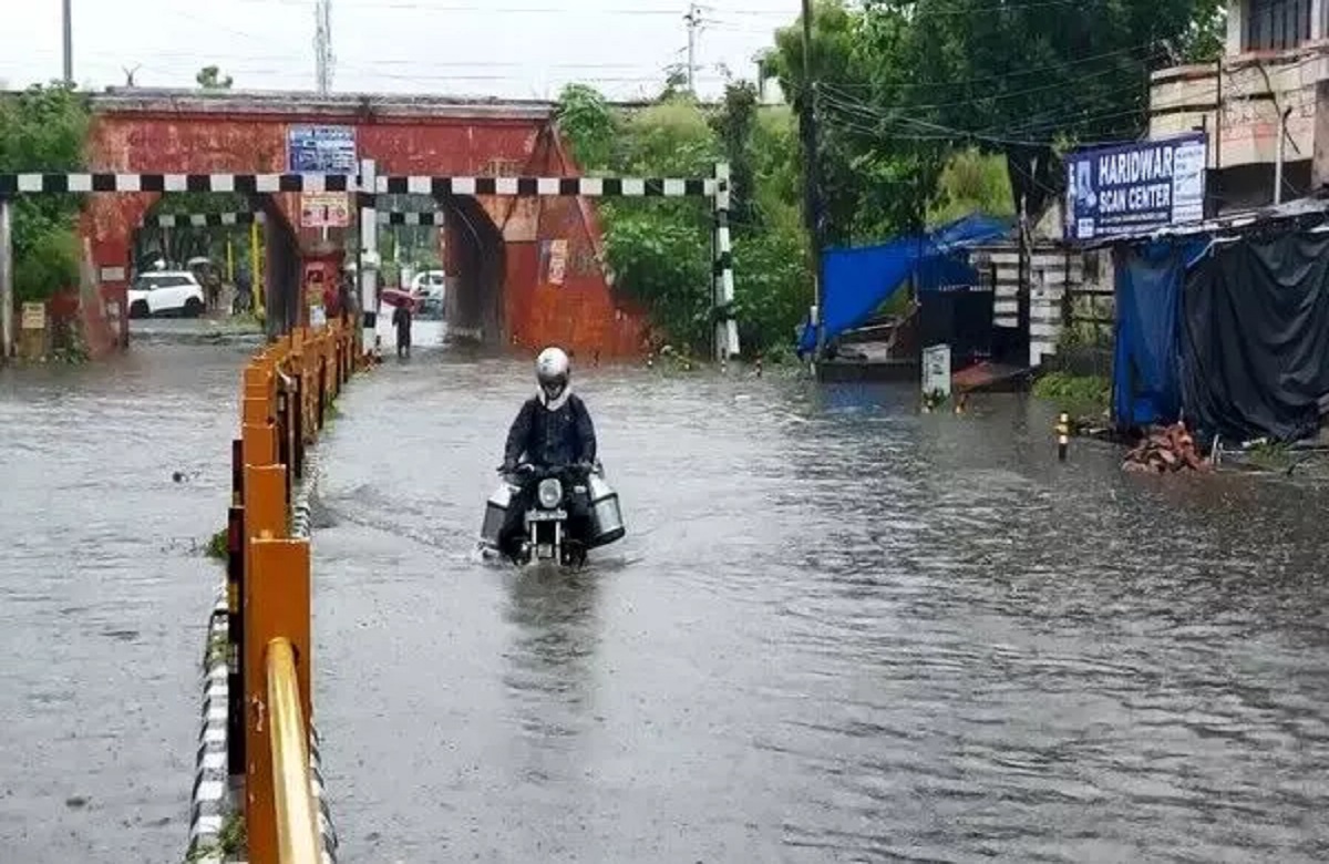प्रदेश के इन जिलों में भारी बारिश की चेतावनी, बाढ़ और लैंडस्लाइड को लेकर मौसम विभाग का अलर्ट जारी