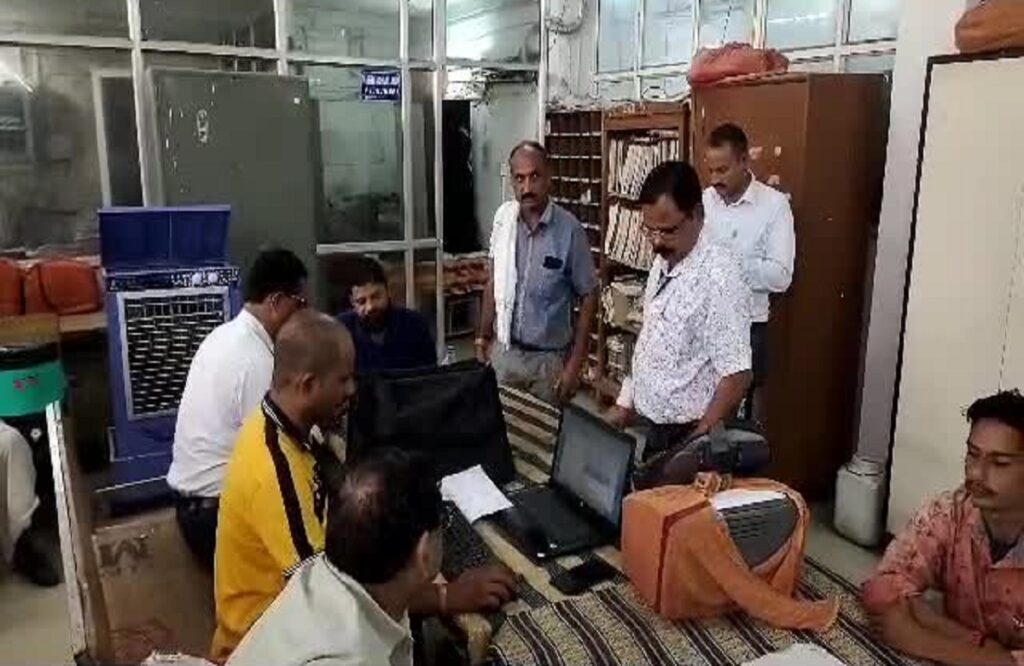 Assistant Grade 3 Naveen Vishwakarma arrested taking bribe