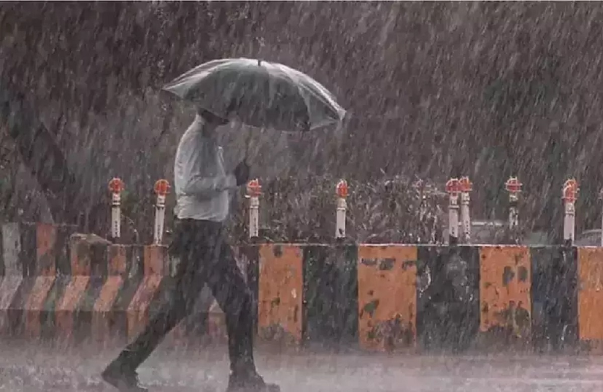 राजधानी दिल्ली समेत कई राज्यों में भारी बारिश की चेतावनी, मौसम विभाग ने इन जगहों के लिए जारी किया ऑरेंज अलर्ट