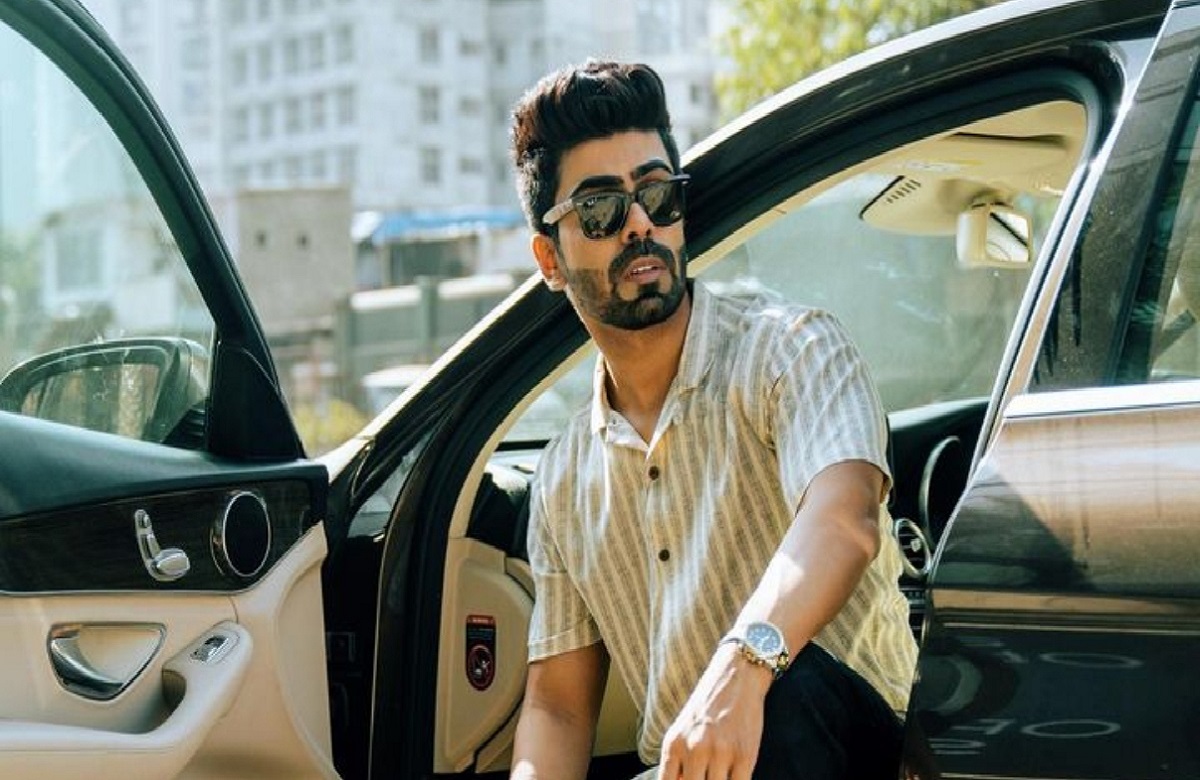 सड़क हादसे का शिकार हुए अभिनेता आकाश चौधरी, ट्रक ने कार को मारी टक्कर