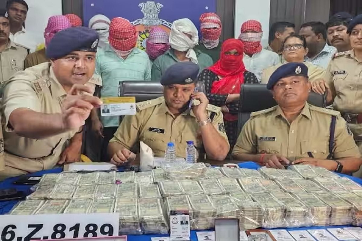 फर्जी ED छापेमारी: एक और आरोपी चढ़ा पुलिस के हत्थे, ट्रांजिट रिमांड पर लेकर लौट रही दुर्ग, अबतक कुल 10 गिरफ्तारियां