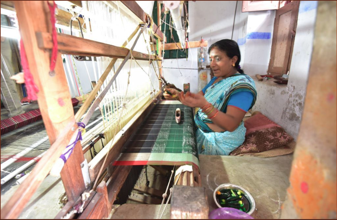 खादी ल बचाए बर कका बनिस सियान, बुनकरों के हित में फैसला लेकर दी बड़ी सौगात