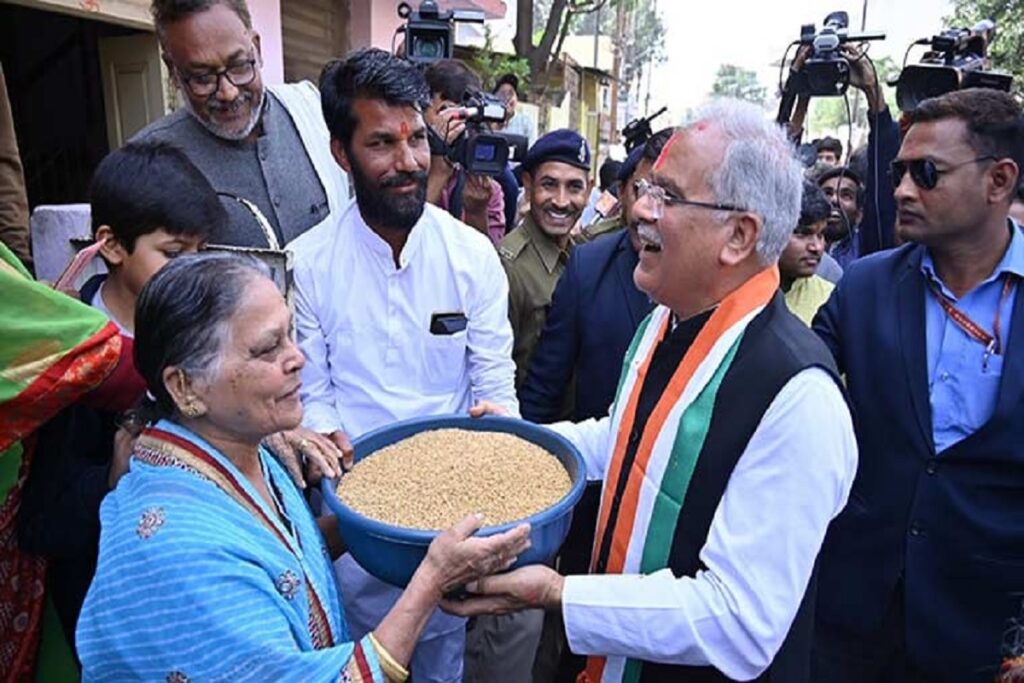 CM Bhupesh Baghel so popular among the public