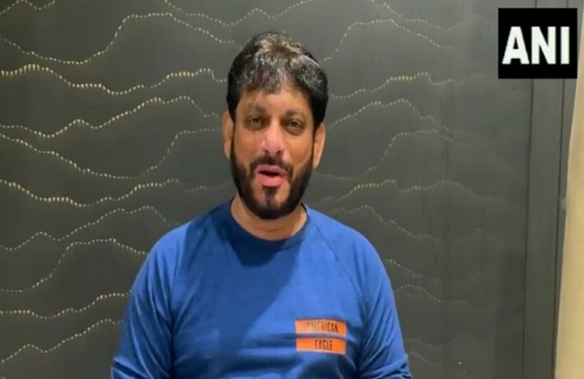 अजित पवार की बगावत के बाद AIMIM नेता ने कसा तंज, कहा- ये लोग सत्ता के लिए…..