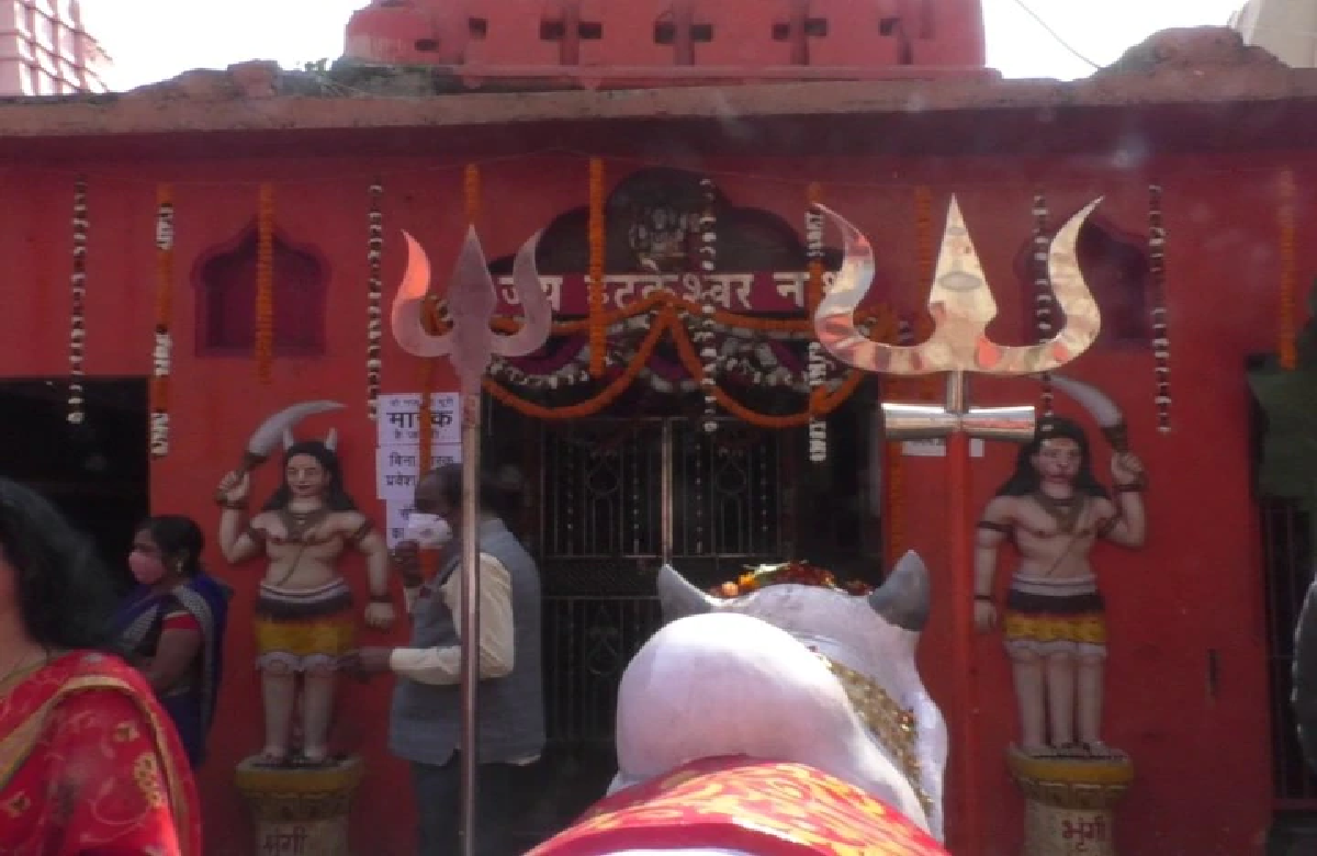Hatkeshwar Mahadev Temple resounded with the chants of Har-Har Mahadev