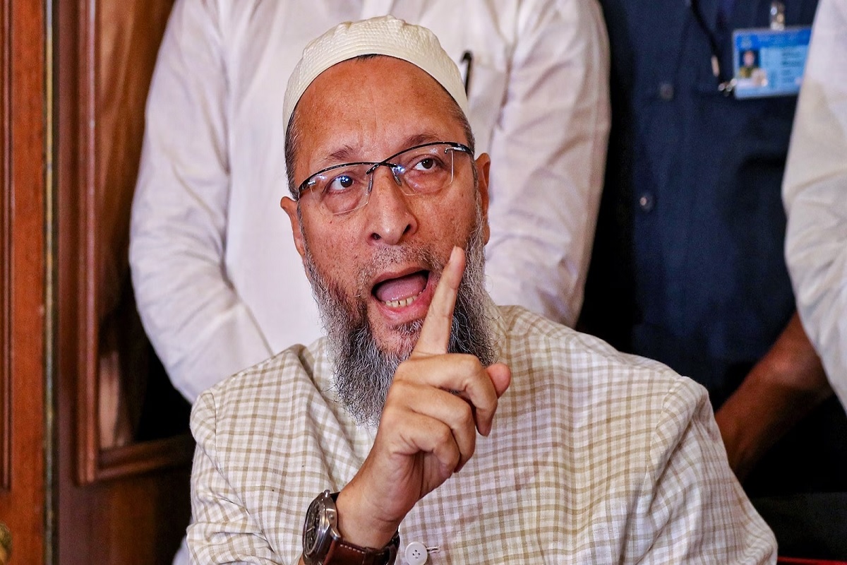 कांवड़ यात्रा के लिए गोश्त की दुकानों को ढके जाने पर भड़के ओवैसी, पूछा ‘क्या एक देश में दो कानून?’