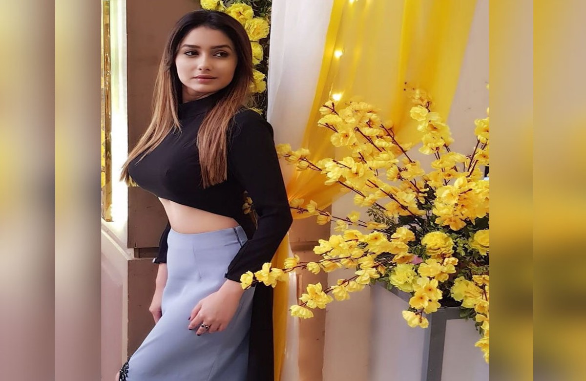 33 साल की इस खूबसूरत एक्ट्रेस के एक फैसले ने बदली दी जिंदगी, जानें कैसे रखा टेलीविजन की दुनिया में कदम