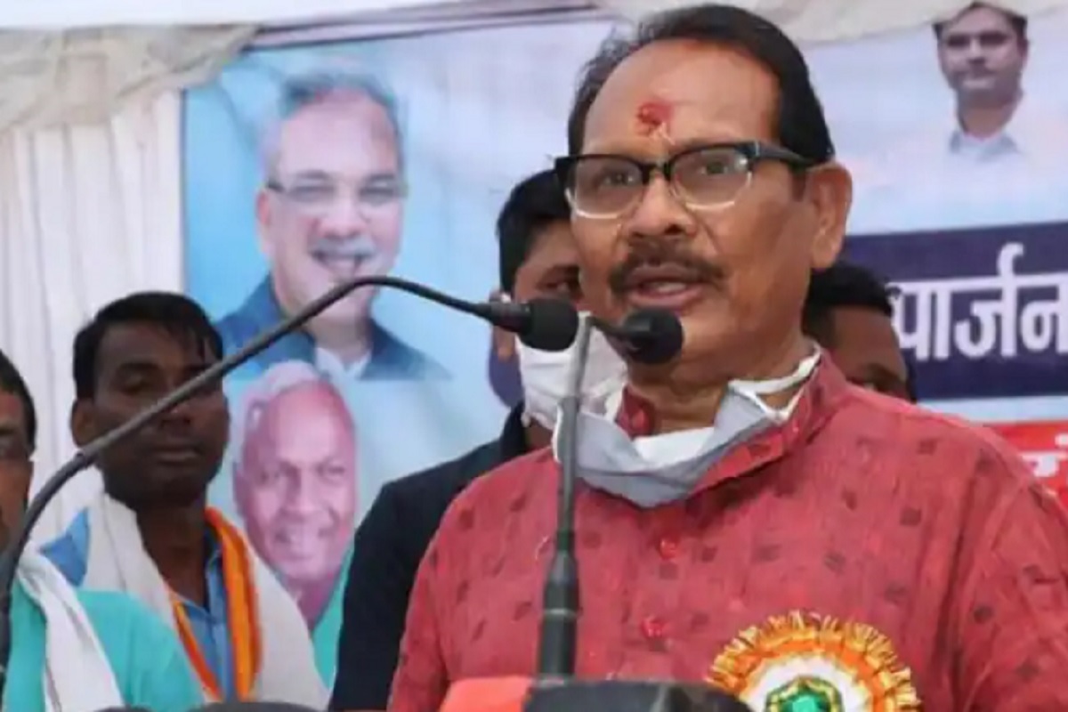 ‘पहले हां में हां नहीं मिलान वाले मरकाम को हटाया, अब सिंहदेव के करीबी प्रेमसाय का ले लिया इस्तीफा’, जाने किसने कही ये बातें..