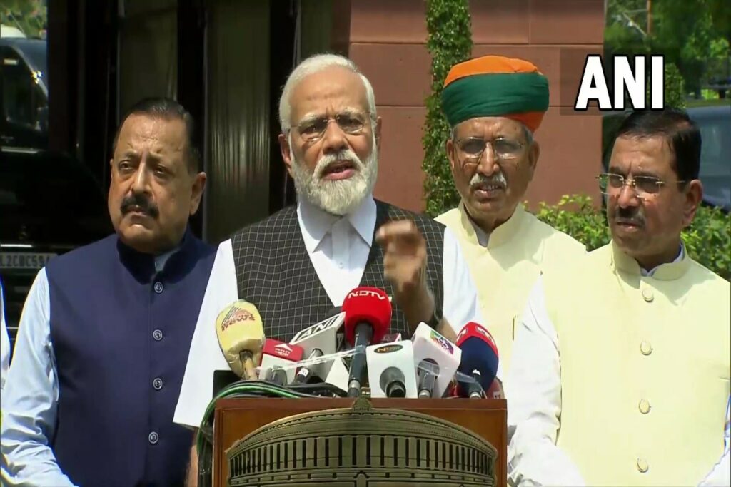 #नरेंद्र_मोदी_इस्तीफा_दो