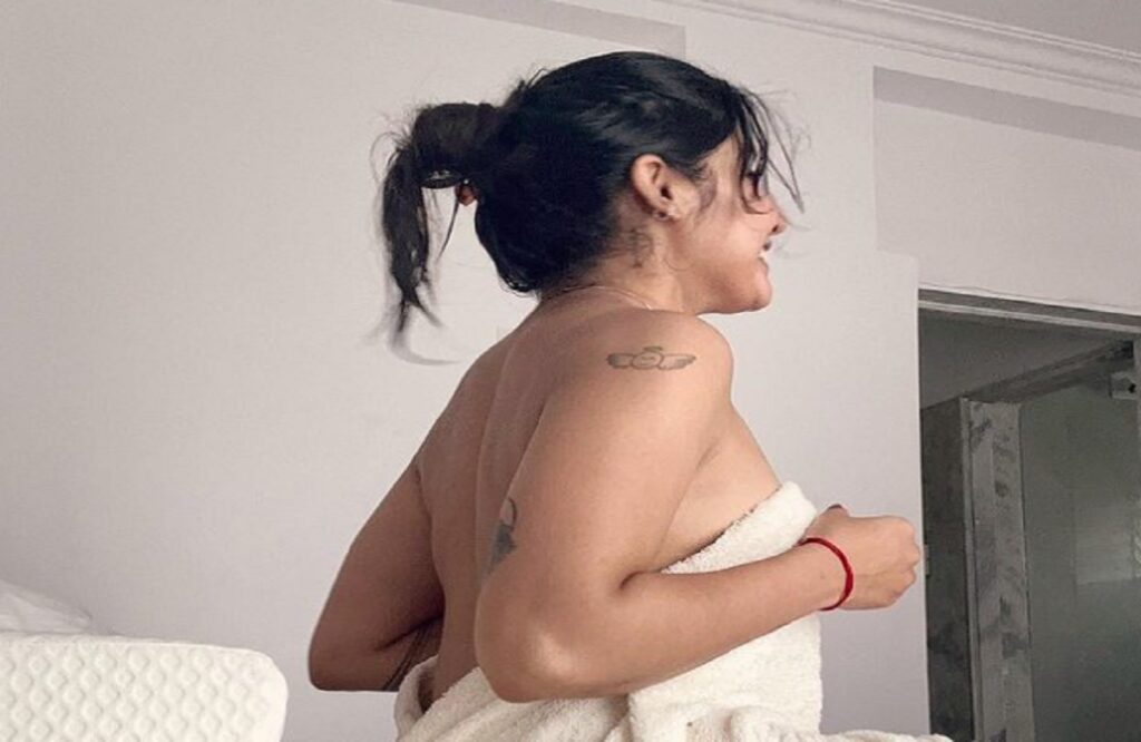 Sofia Ansari New Sexy Video