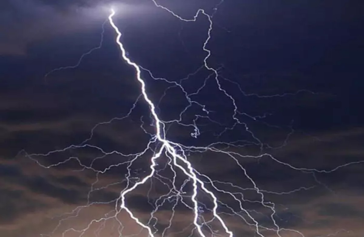 इस प्रदेश में आकाशीय बिजली गिरने से 17 लोगों की हुई मौत, CM ने जताया शोक